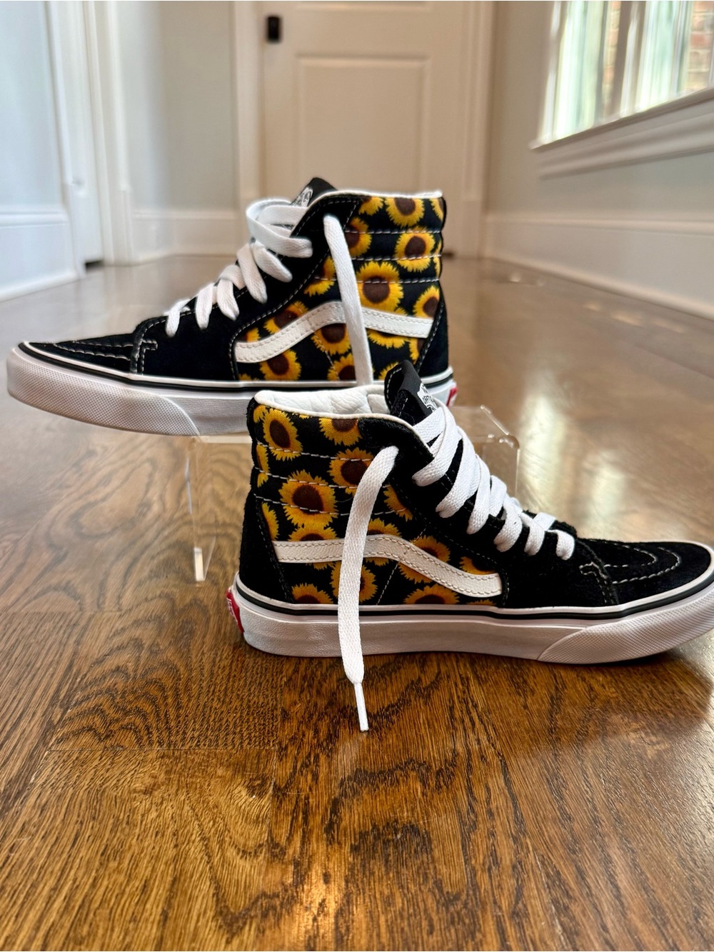 VANS Kids High-Top Sneakers in Black with Yellow Sunflower Print -- Sz 2